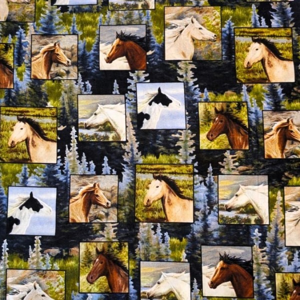 Pferde Stoff Running Wild Horses Motive